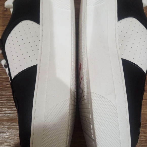 Steve Madden Black and White Chunky Sneakers - Picture 4 of 8